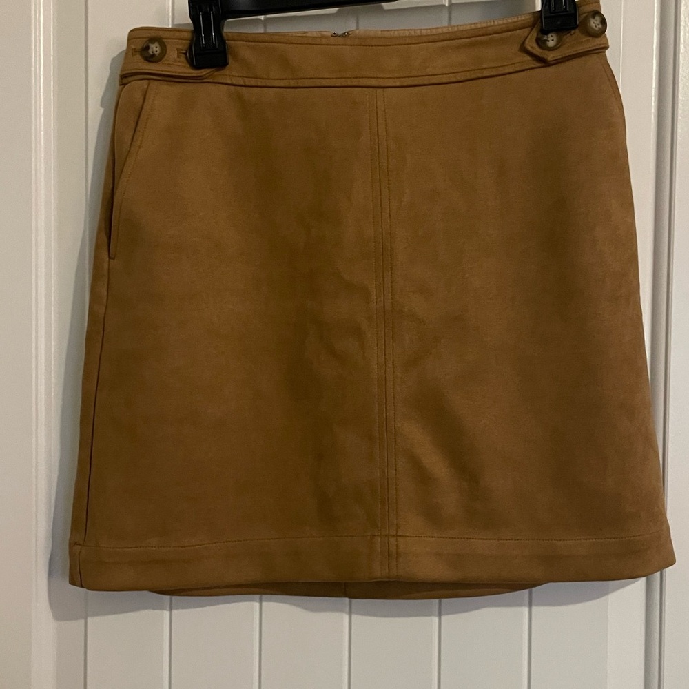 LOFT size 4 suede skirt